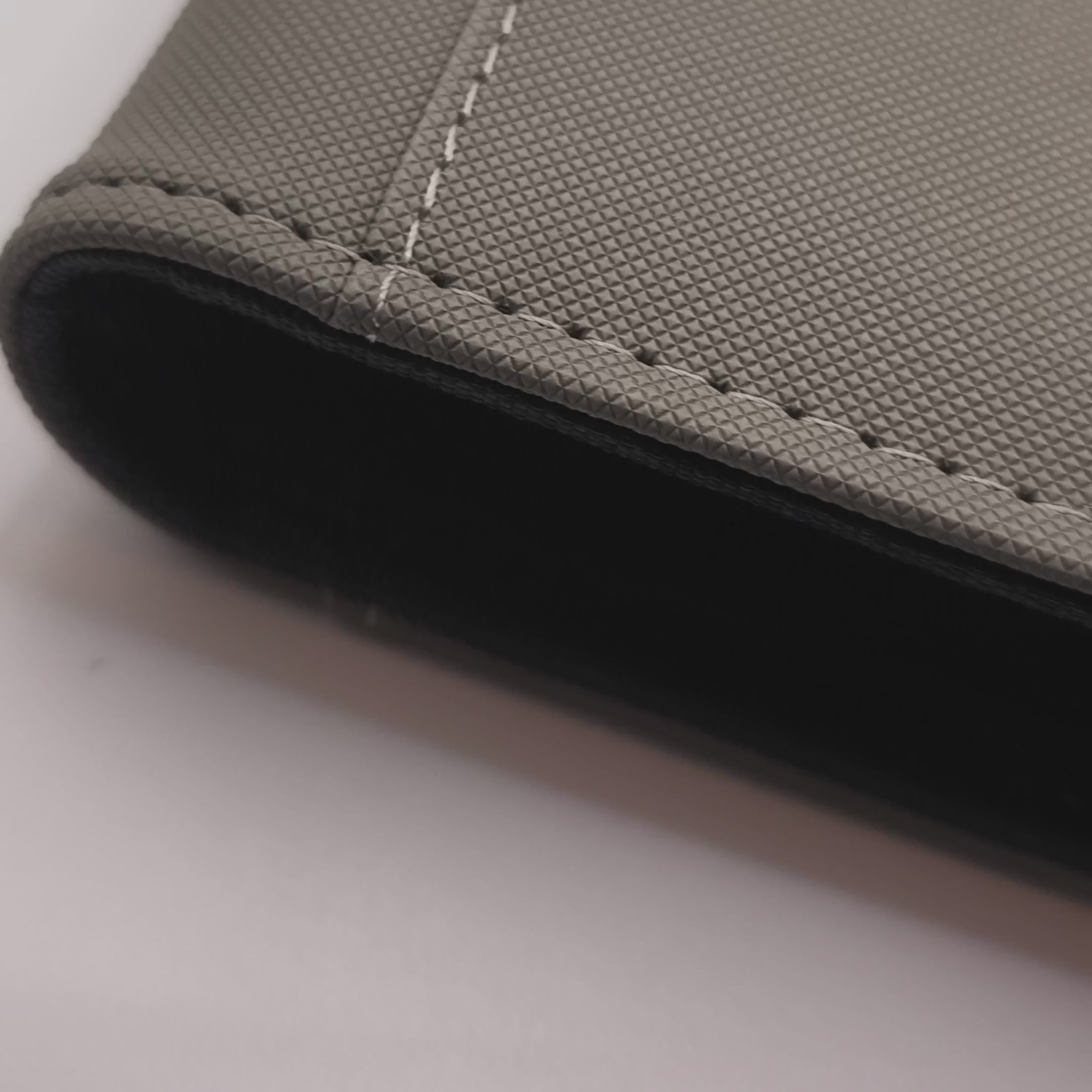 9 Pocket Zipper Card Binder